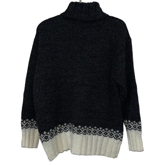 3 for $25-New York & Company Women’s Gray Turtleneck Sweater Size Large - Picture 7 of 7
